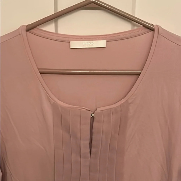 Boss Pink Top with Front Pleats, Three-Quarter Sleeves and Scoop Neck, size L - Picture 3 of 9